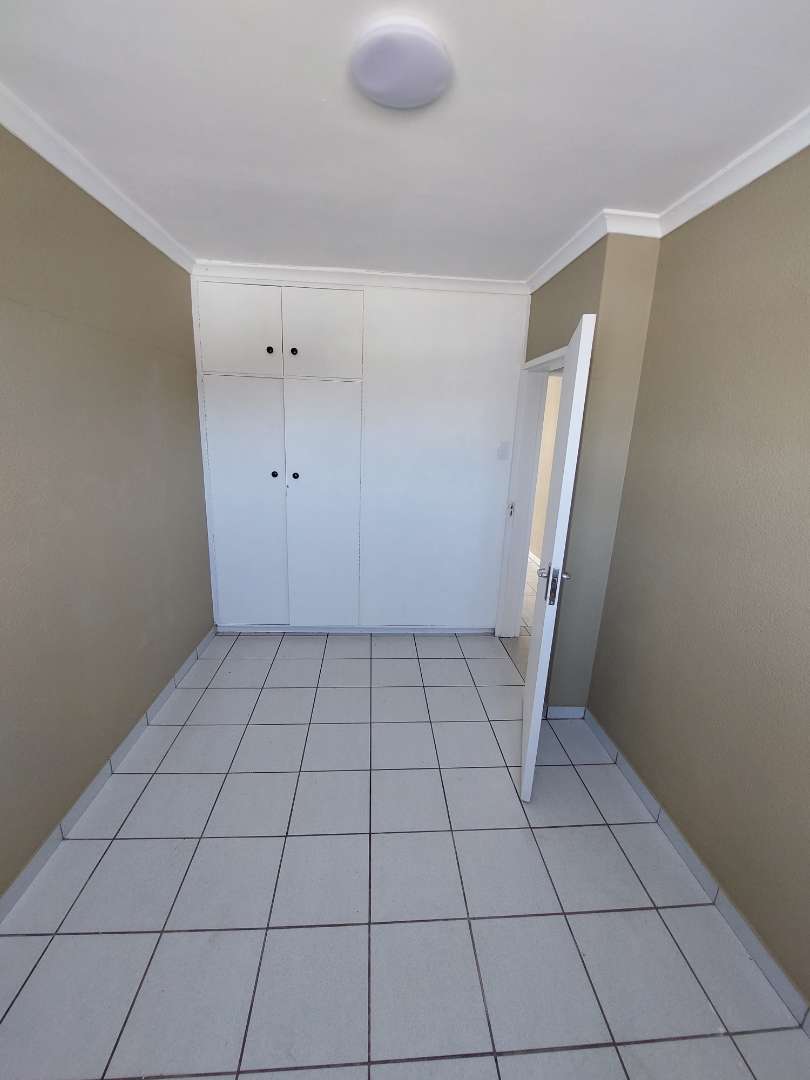 To Let 2 Bedroom Property for Rent in Claremont Western Cape